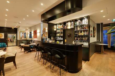 Bar dans 1er arrondissement à Paris · Hôtel Lumen Paris Louvre