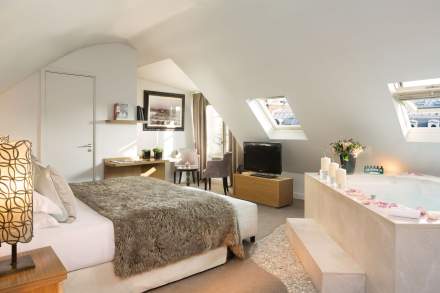 Hôtel Lumen Paris Louvre · Hôtel Paris 1er arrondissement